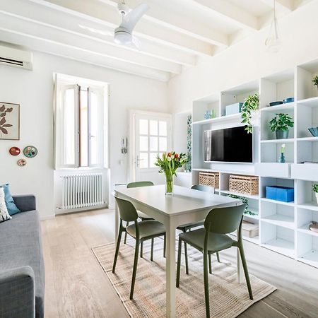 Lovely Apartment On The Navigli River By Easylife Milaan Buitenkant foto