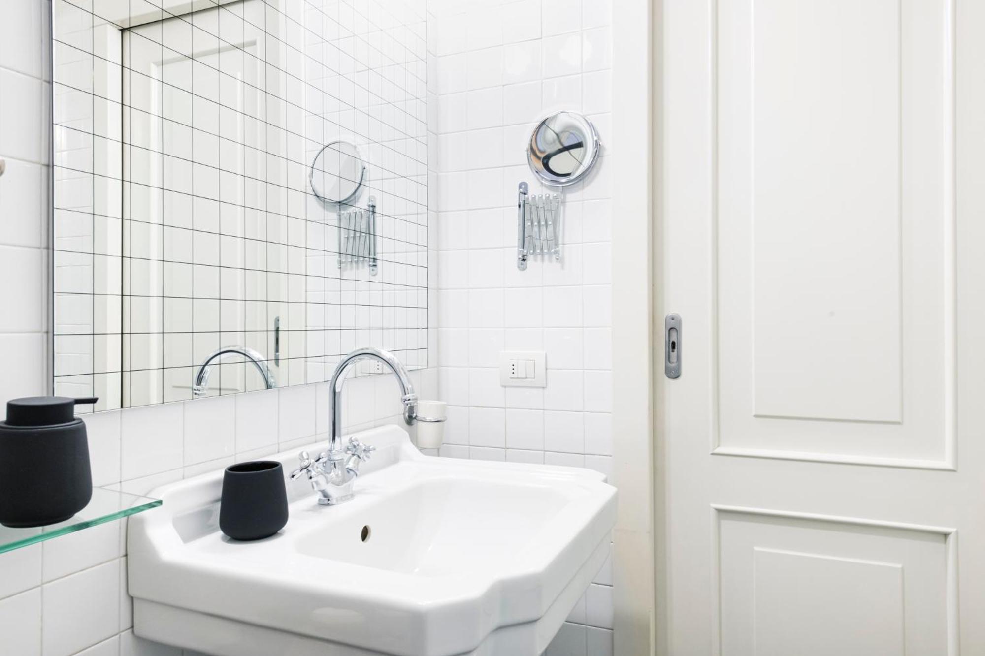 Lovely Apartment On The Navigli River By Easylife Milaan Buitenkant foto